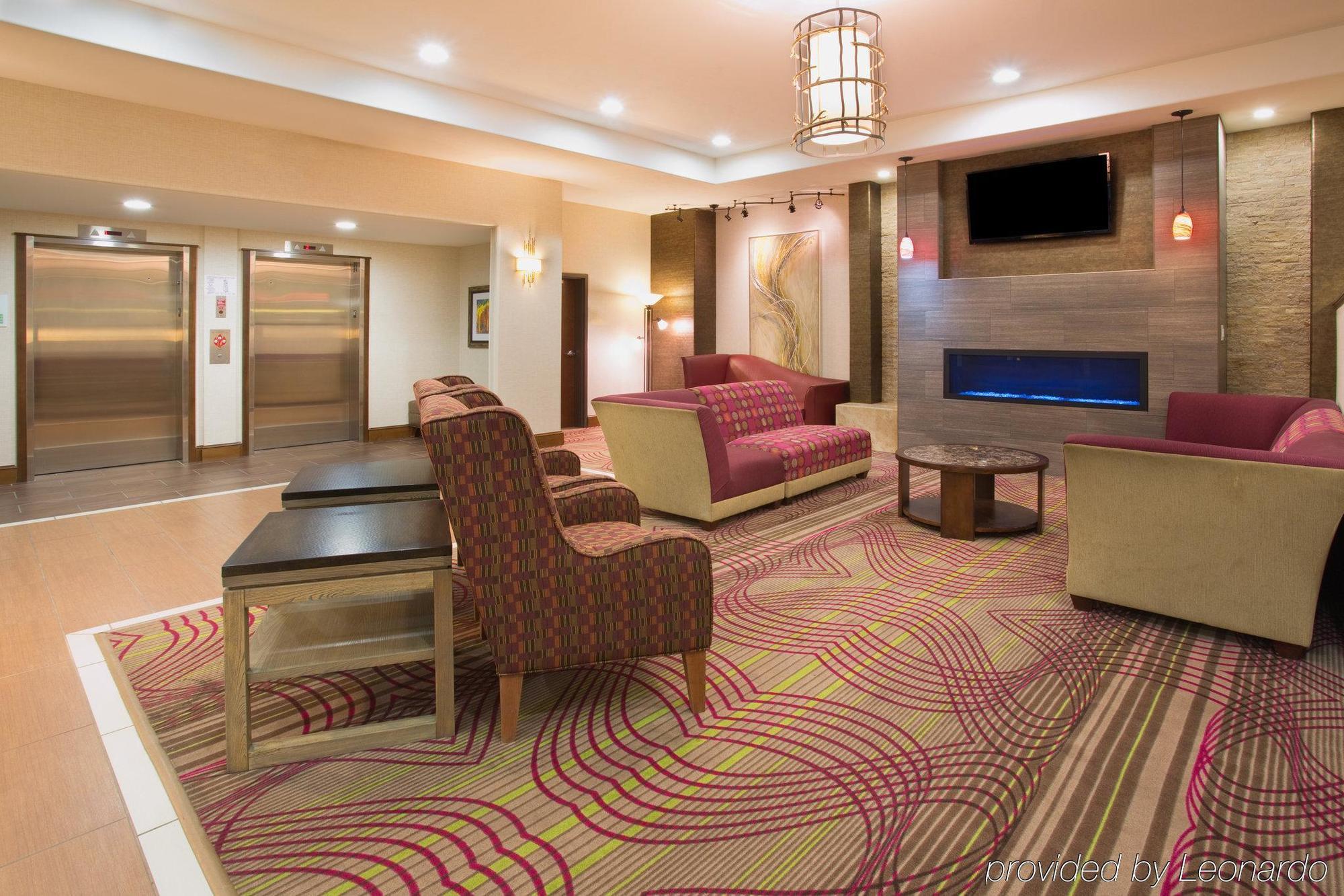 Downtown 3*